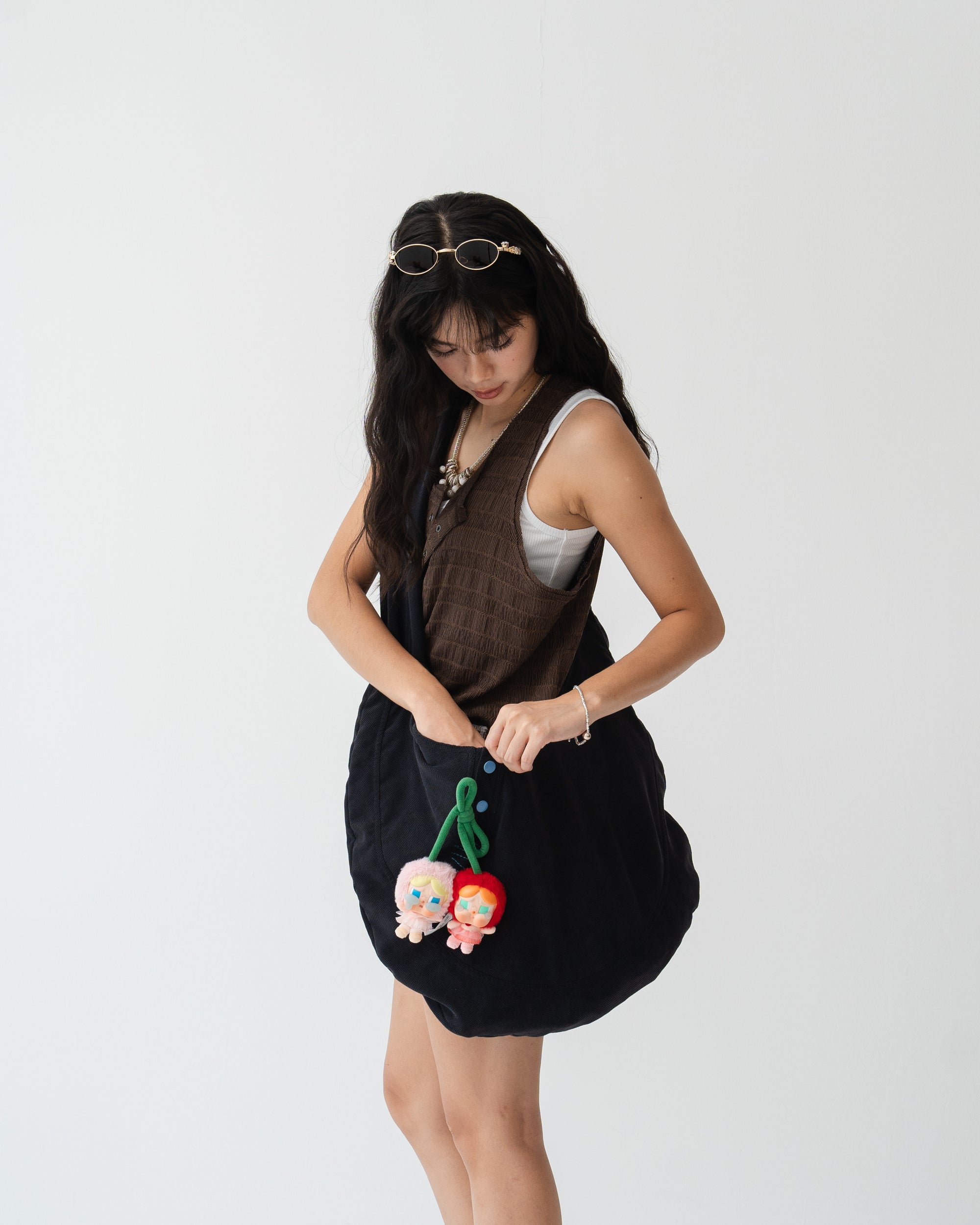 019 Cross-Body Bag · Black
