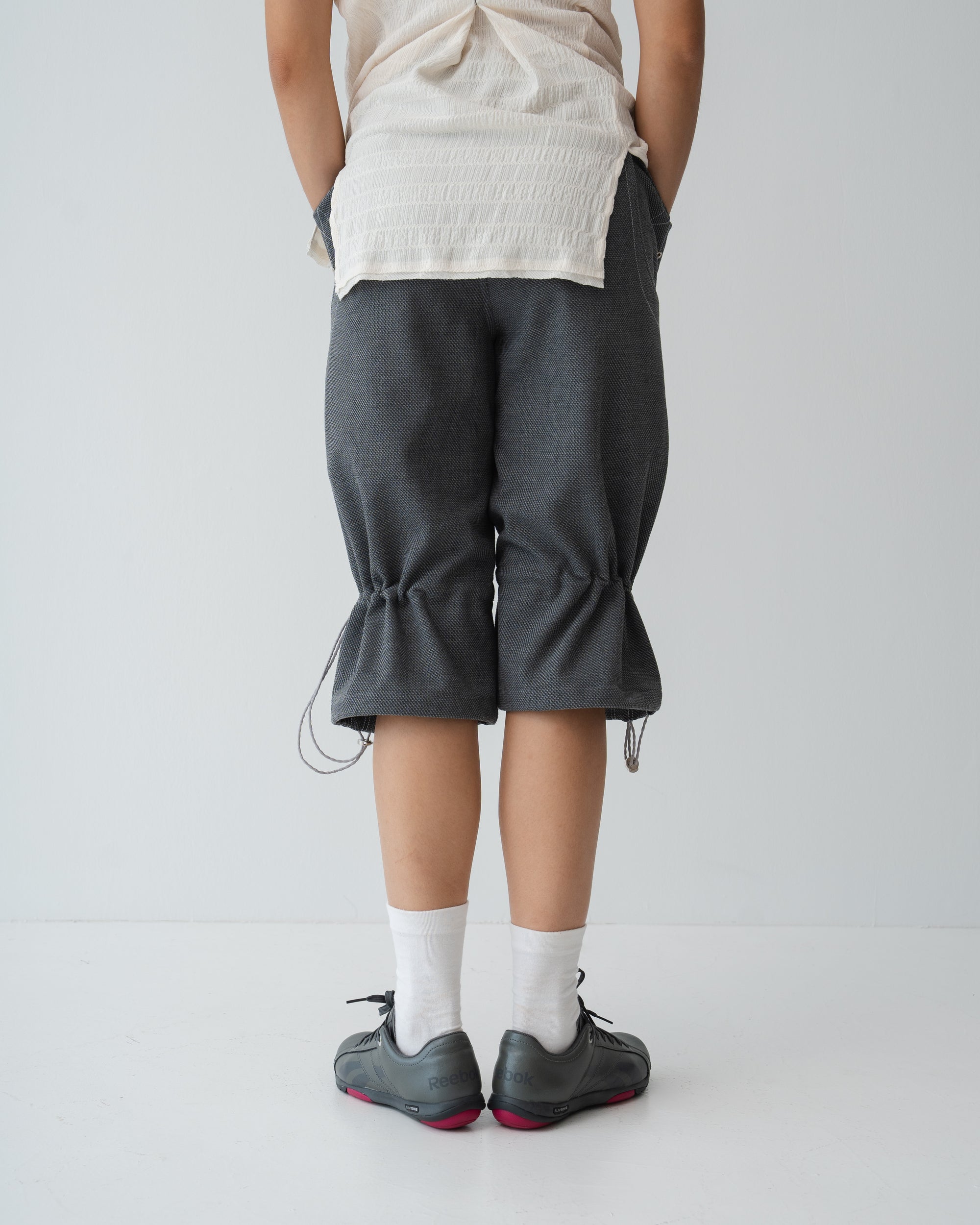 010 Hoe Capris · Grey