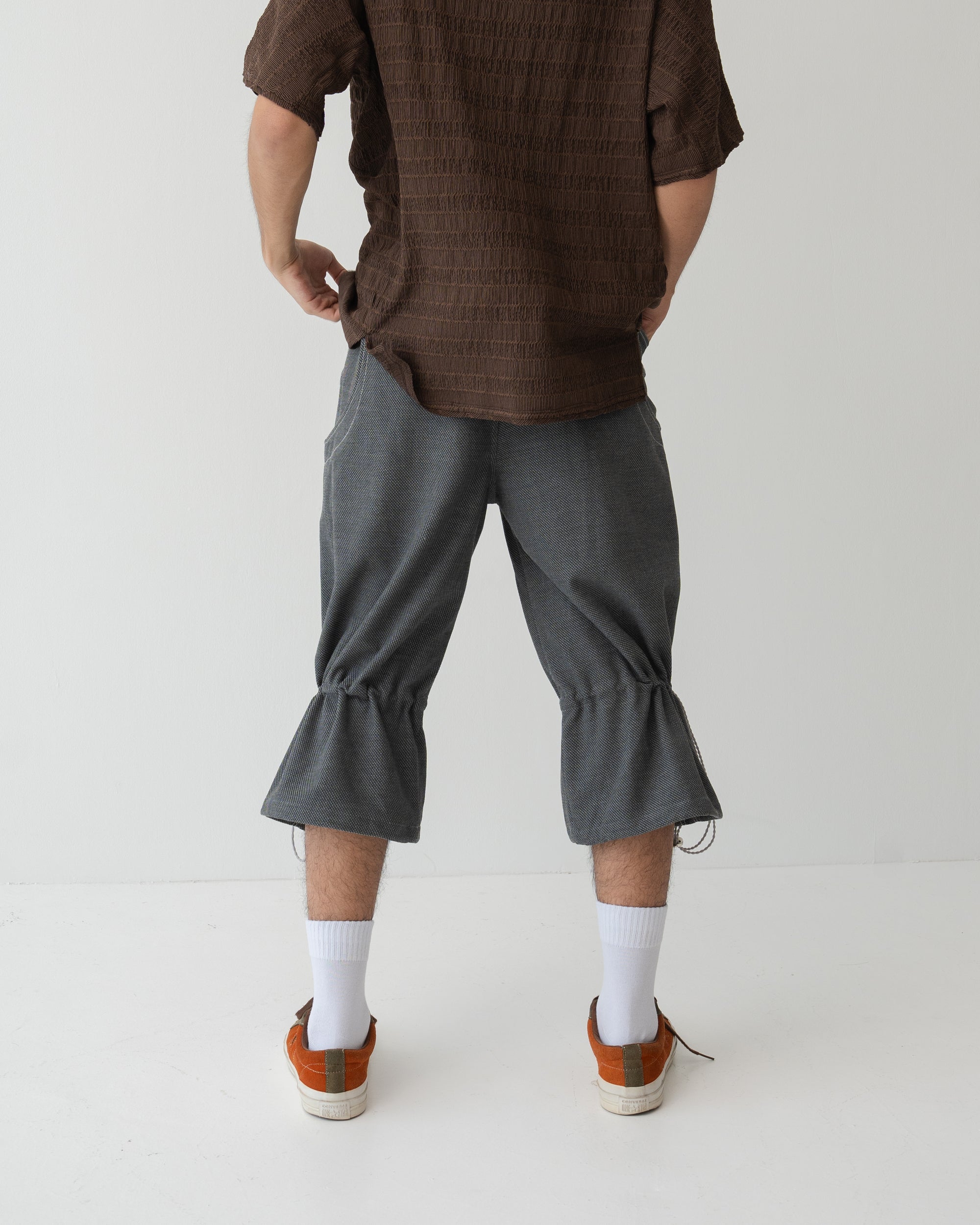 010 Hoe Capris · Grey