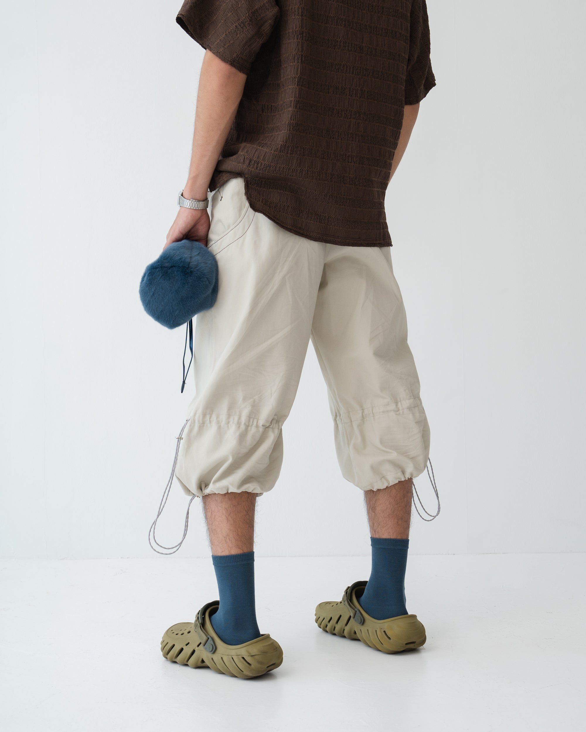 011 Hoe Capris · White