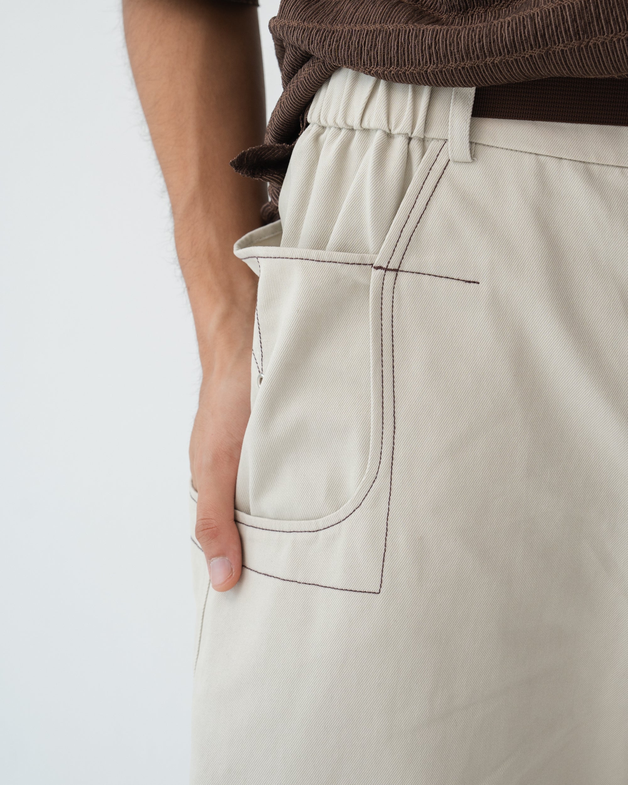011 Hoe Capris · White