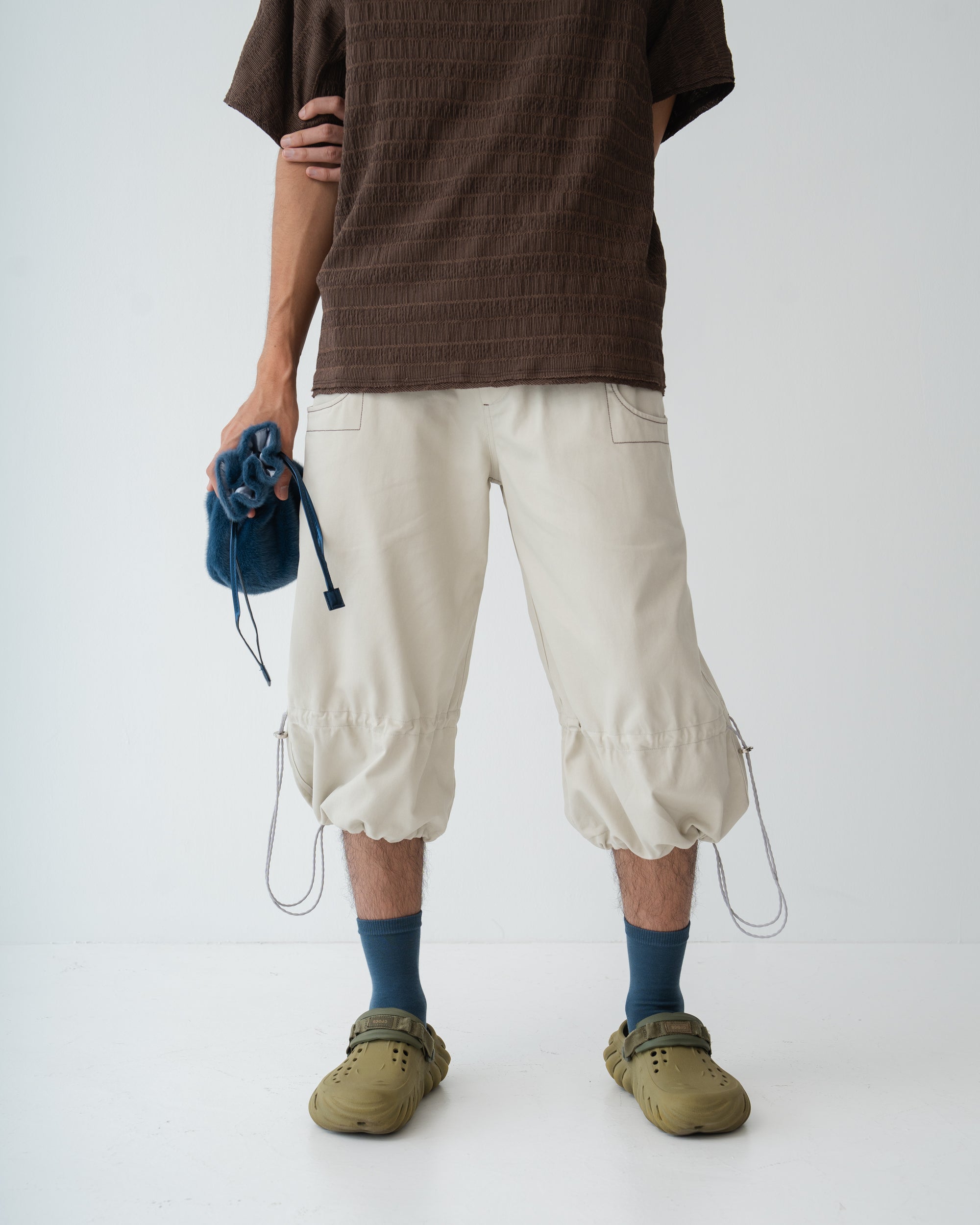 011 Hoe Capris · White