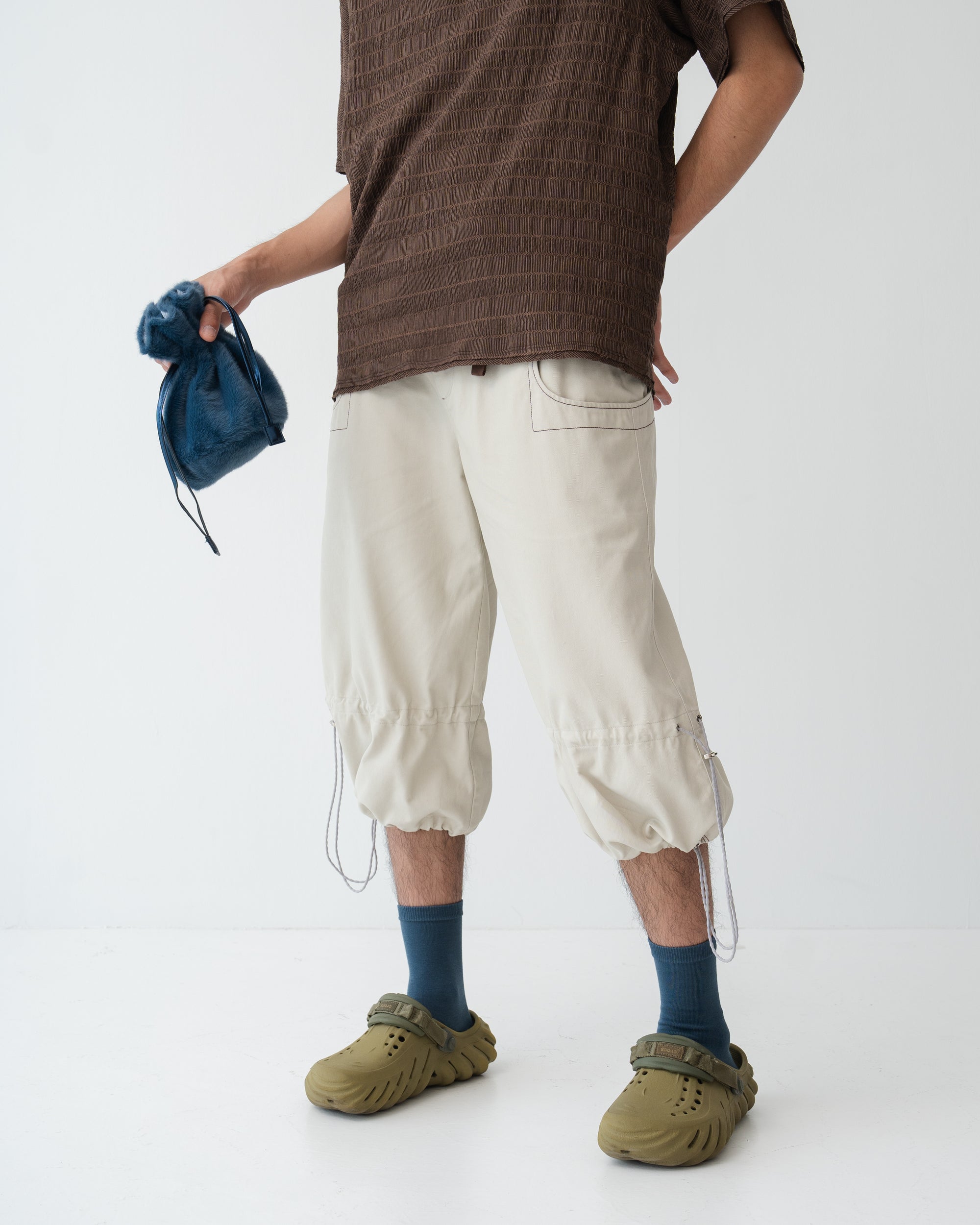 011 Hoe Capris · White