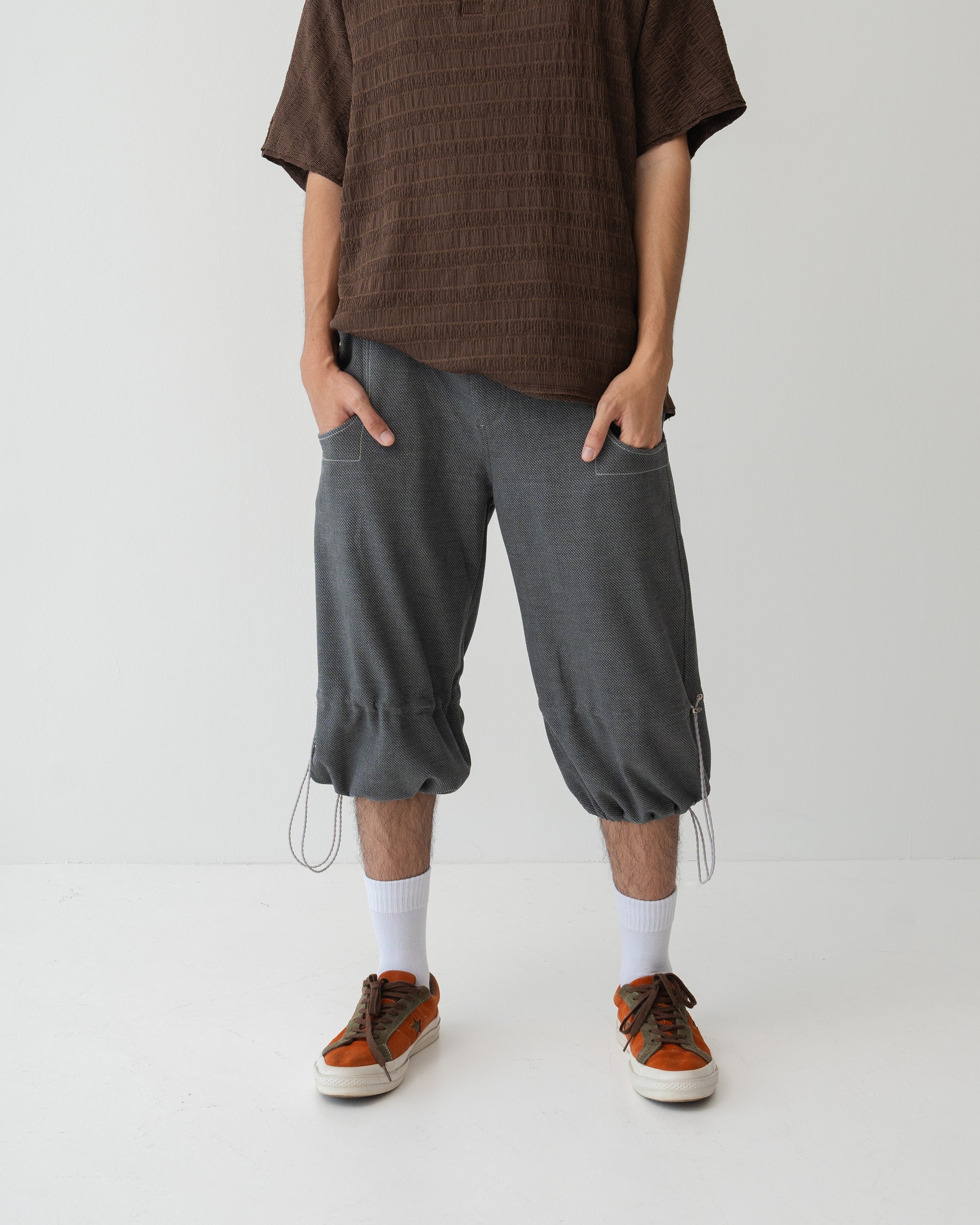 010 Hoe Capris · Grey