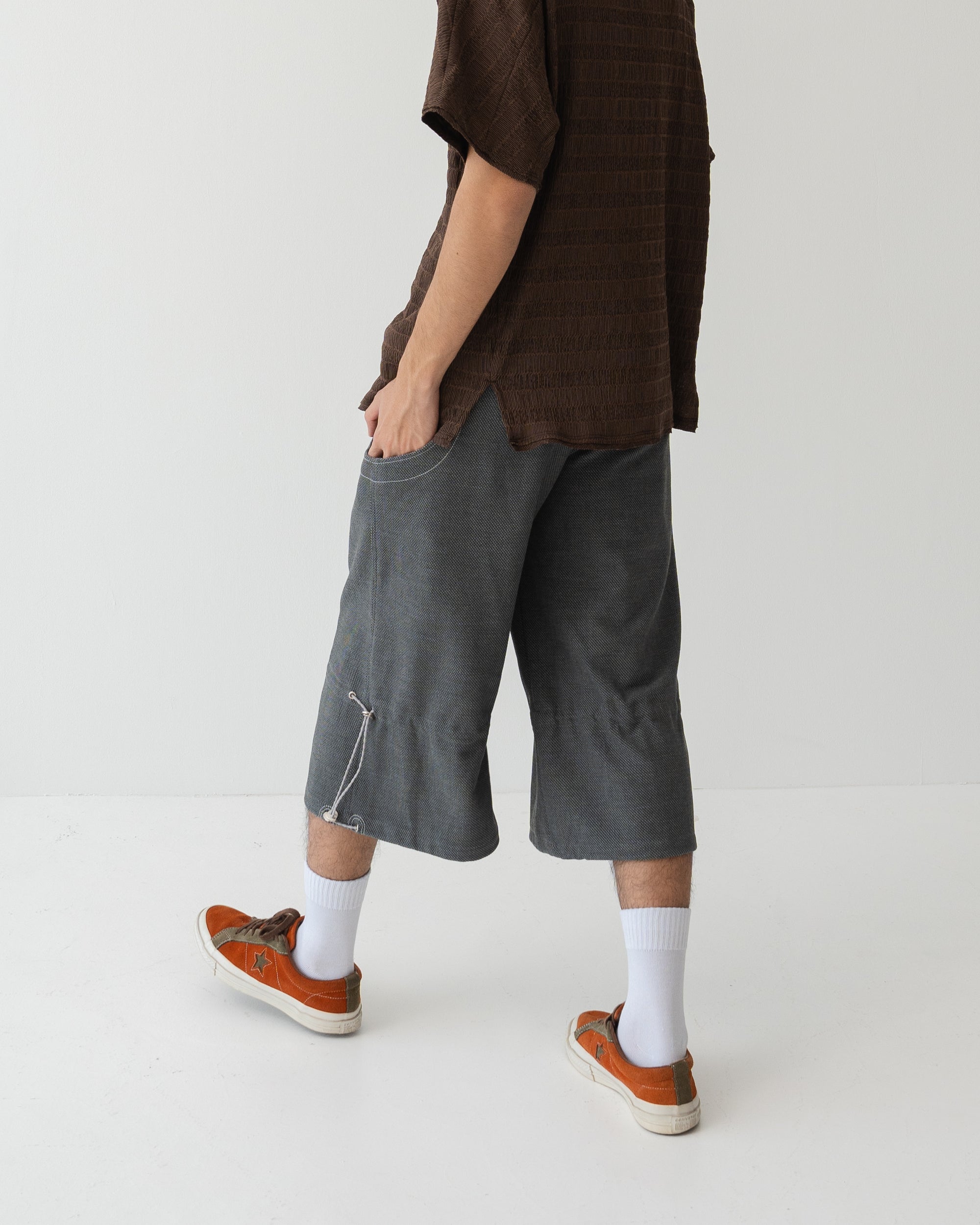 010 Hoe Capris · Grey