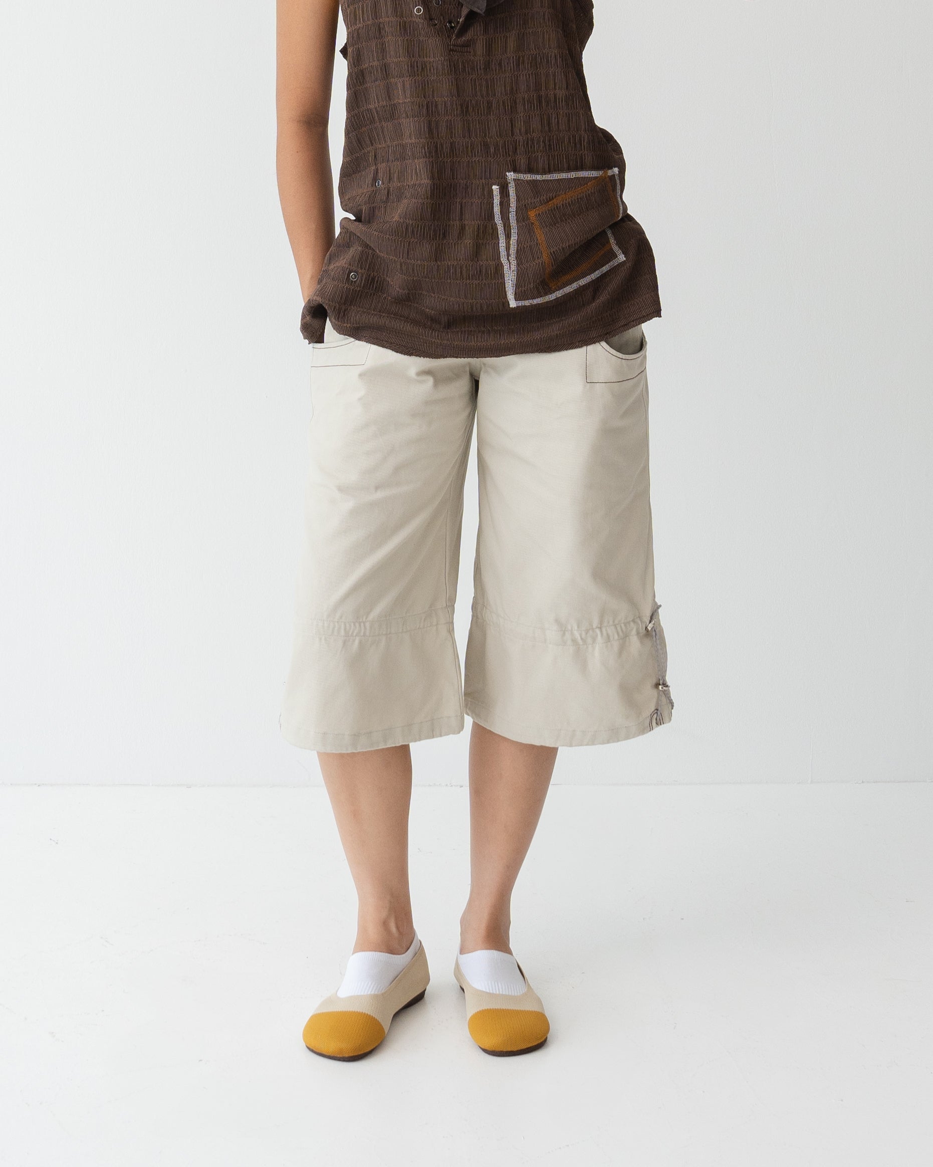 011 Hoe Capris · White